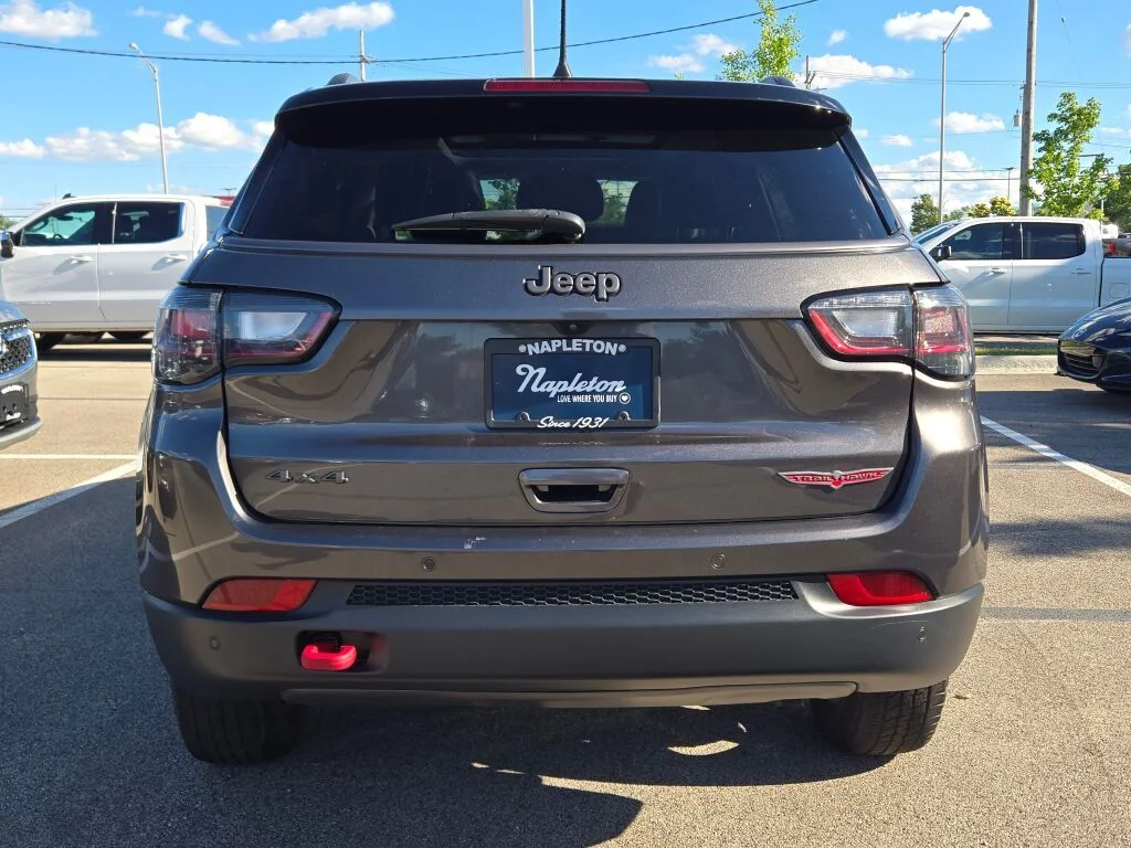 Used 2022 Gray Jeep Trailhawk image 15