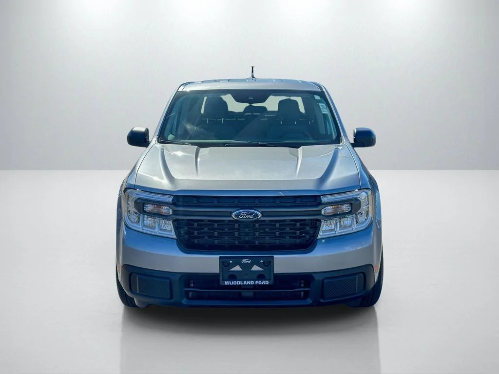 Used 2024 Silver Ford XLT image 4