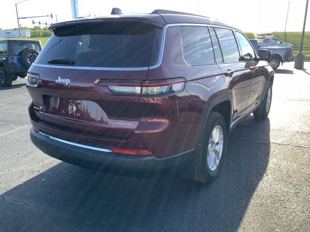 Used 2025 Velvet Red Pearlcoat Jeep Laredo X image 17