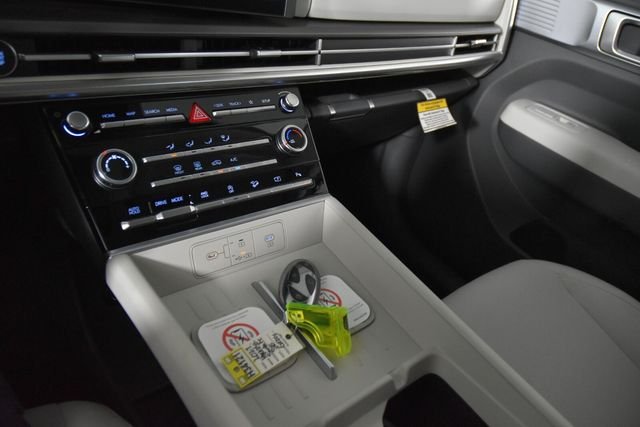 New 2027 Gray Hyundai SE AWD image 26