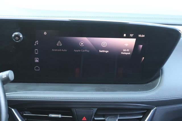 Used 2025 Summit White Buick Preferred image 19