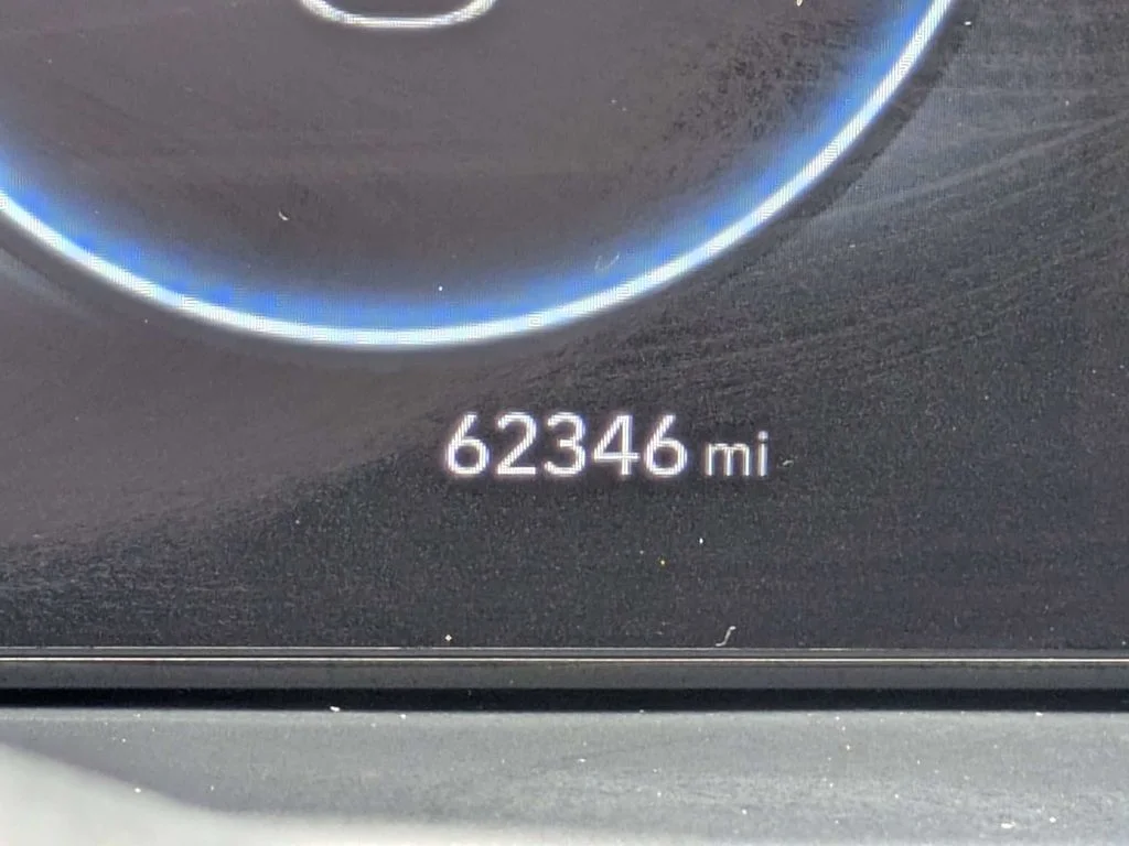 Used 2022 Gray Hyundai SEL image 32