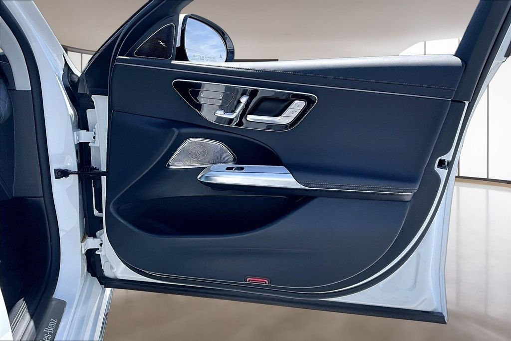 2025 Mercedes-Benz E-Class E350 - Photo 26
