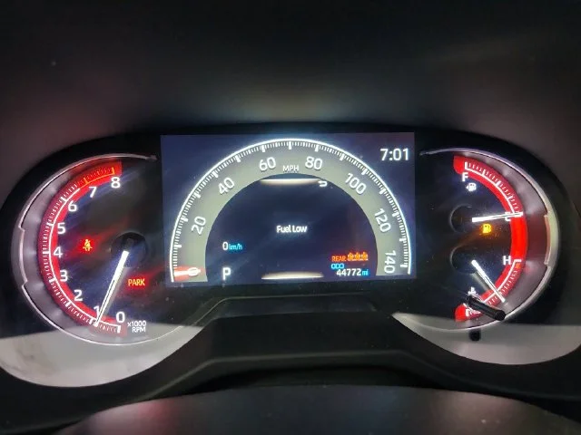 Used 2025 White Toyota LE image 10