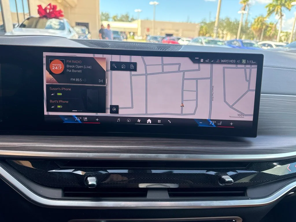 Used 2024 White BMW sDrive40i image 23