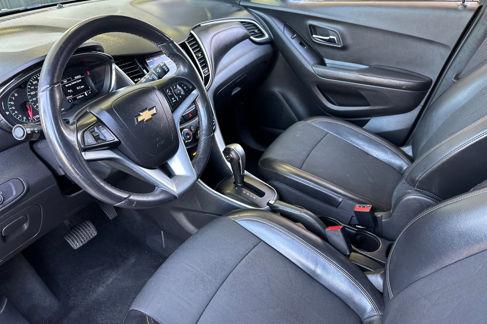 Used 2022 Midnight Blue Metallic Chevrolet LT image 10