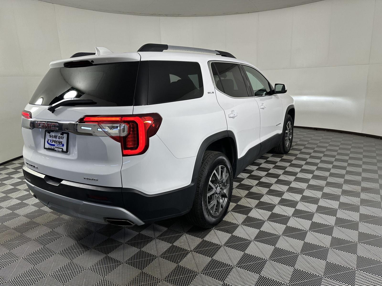 Used 2023 Summit White GMC SLE image 25