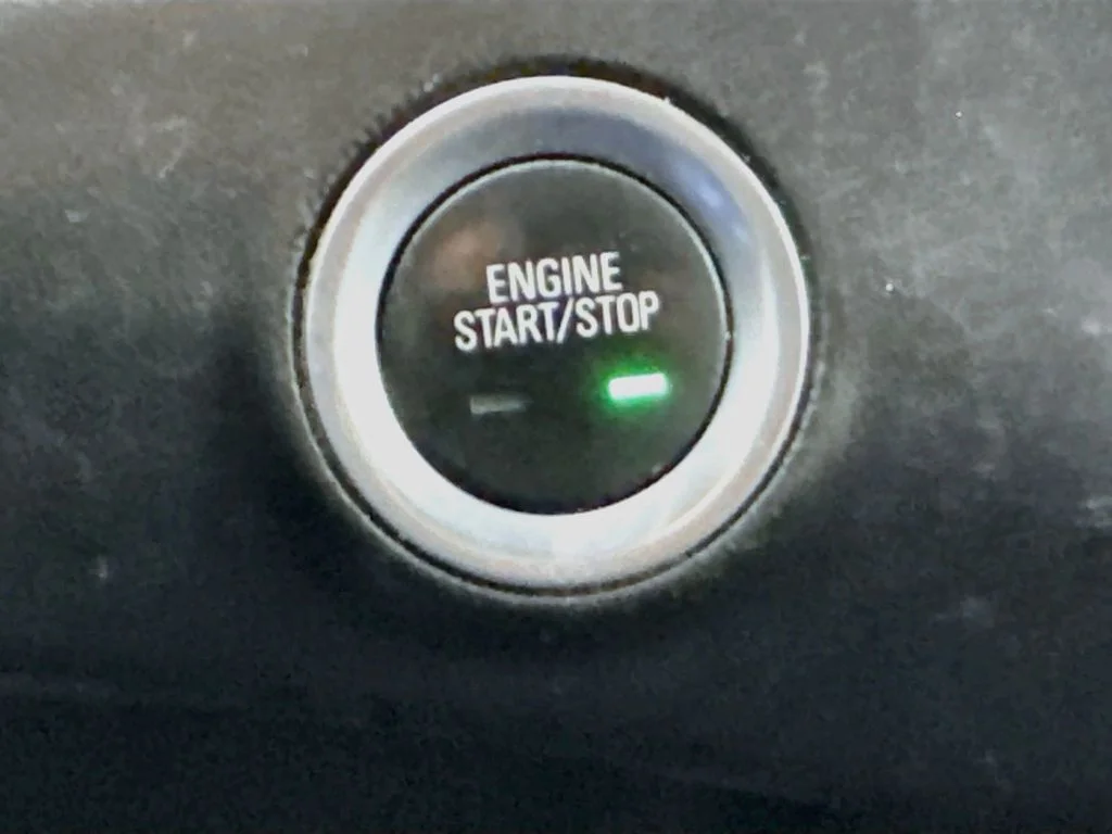 Used 2019 Black GMC SLE image 19