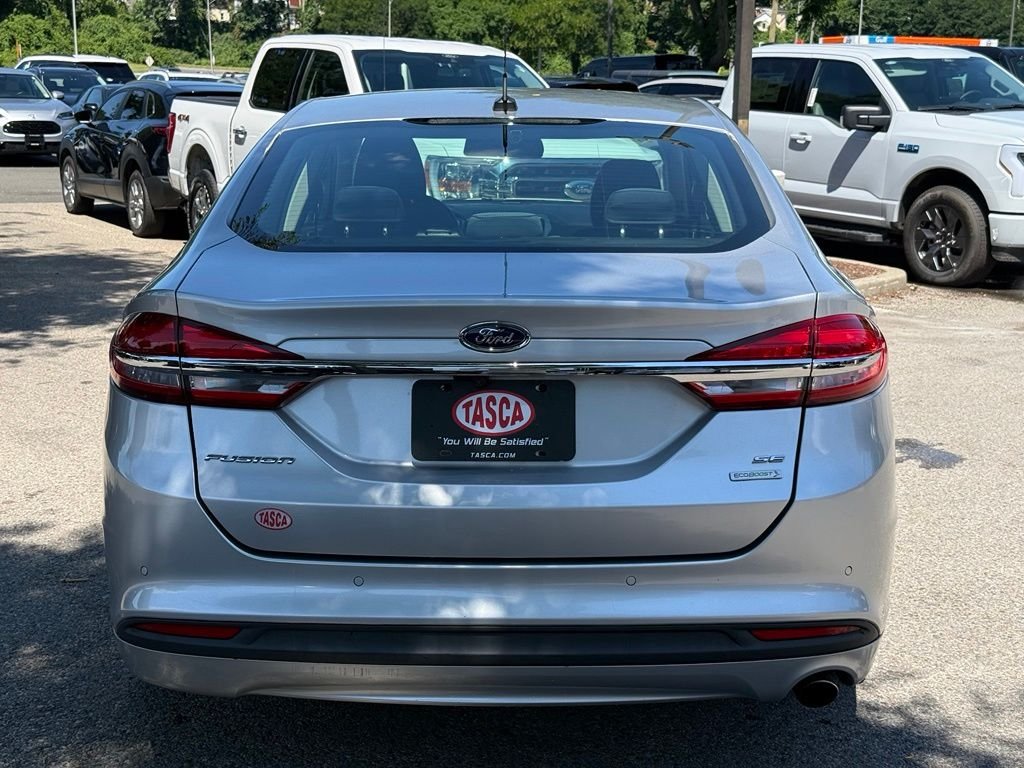 Used 2017 Silver Ford SE image 9