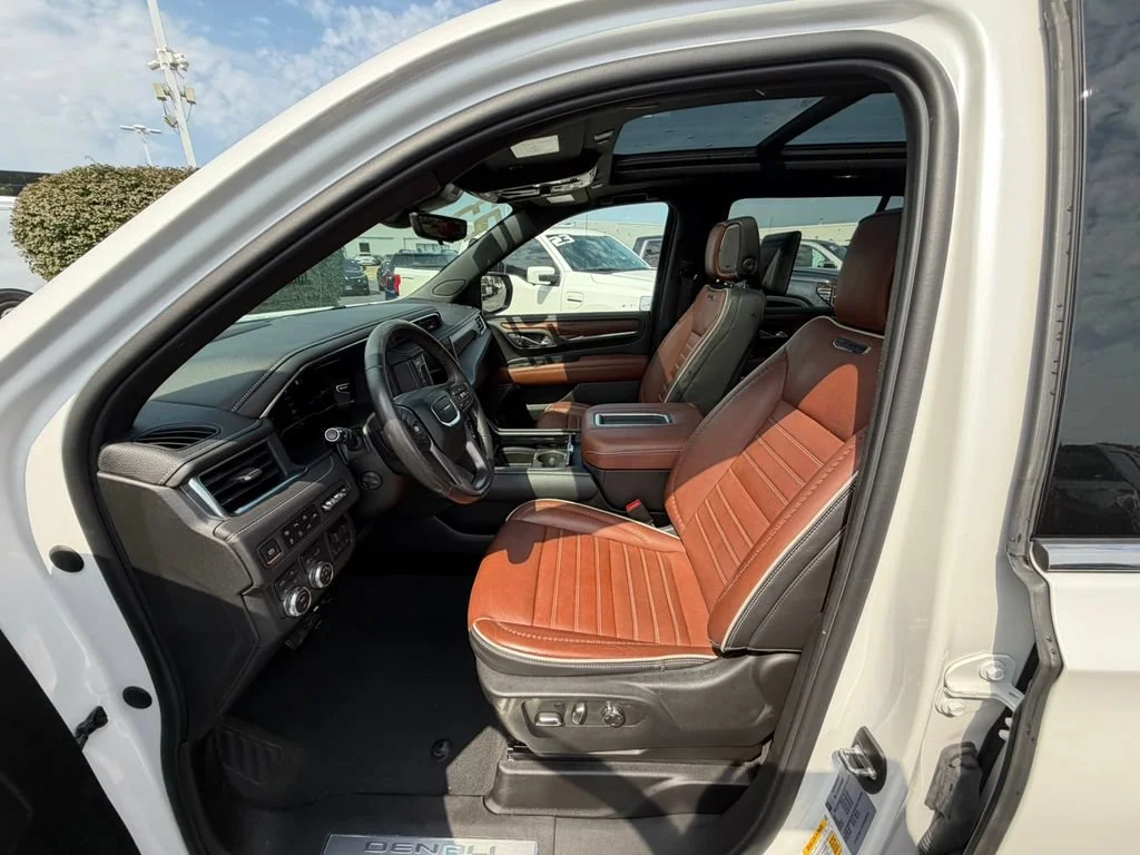 2023 GMC Yukon Denali Ultimate - Photo 33
