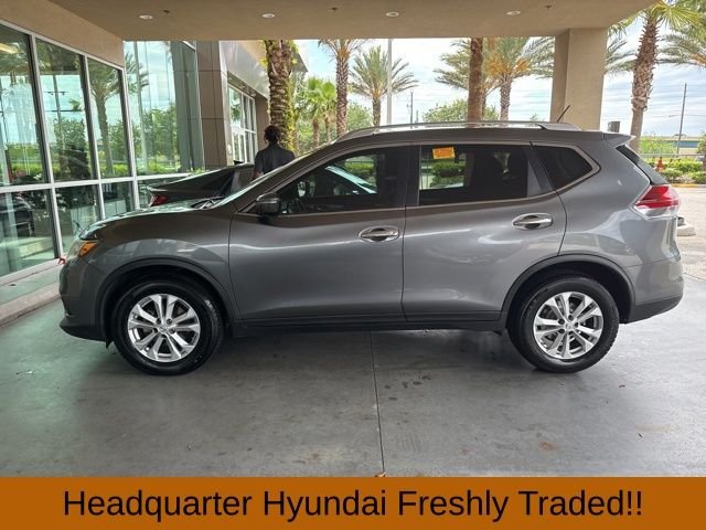 Used 2015 Gray Nissan SV image 4