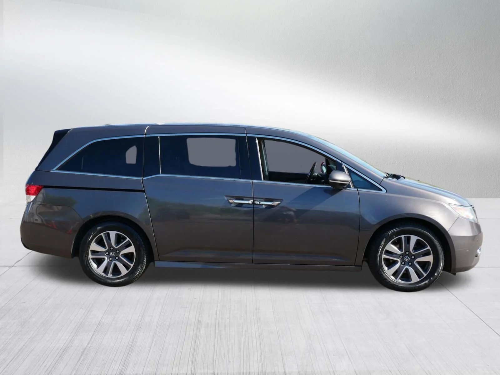 Used 2016 Smoky Topaz Metallic Honda Touring image 8