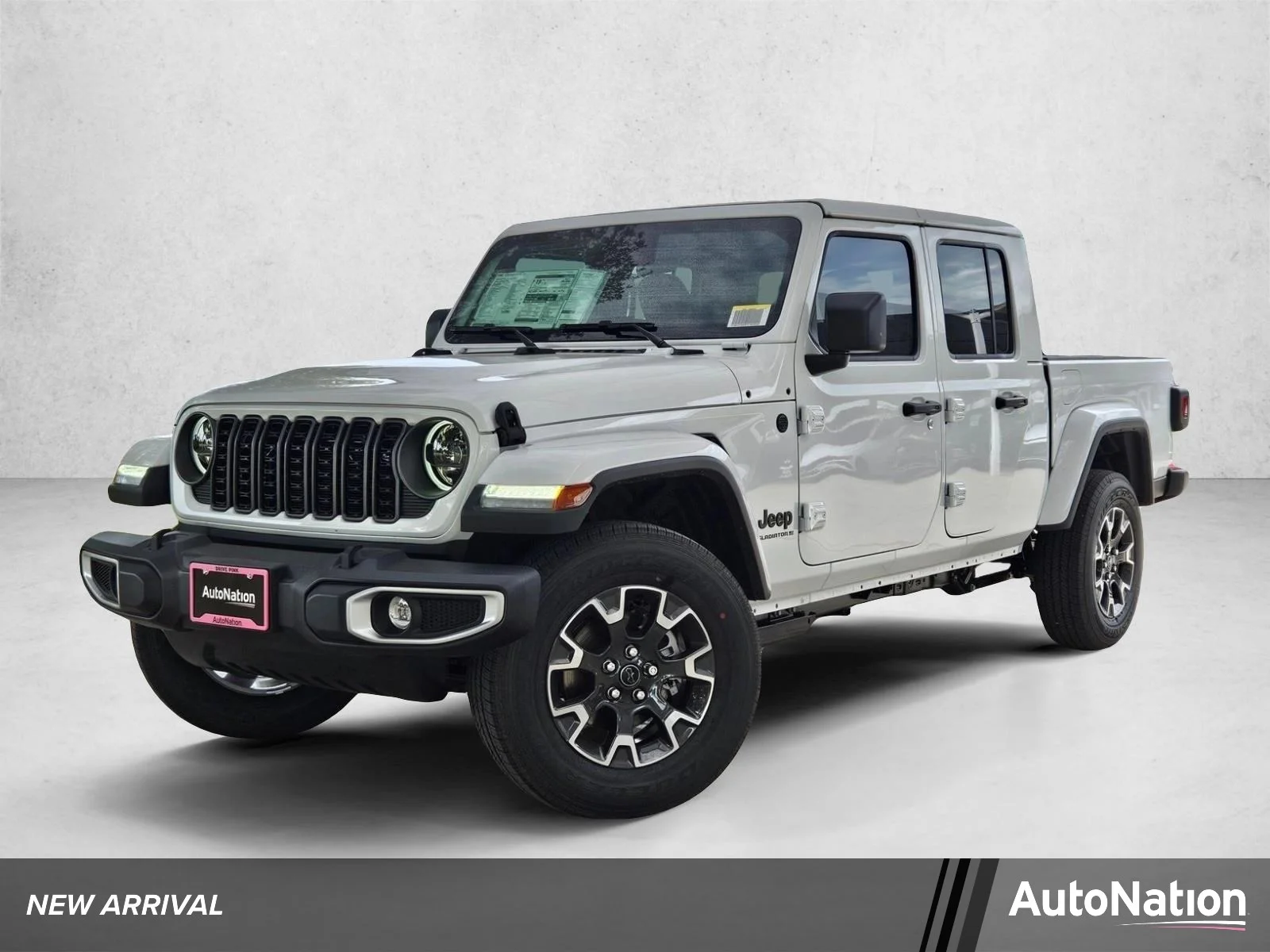 2026 Jeep Gladiator Sahara Auto's photo