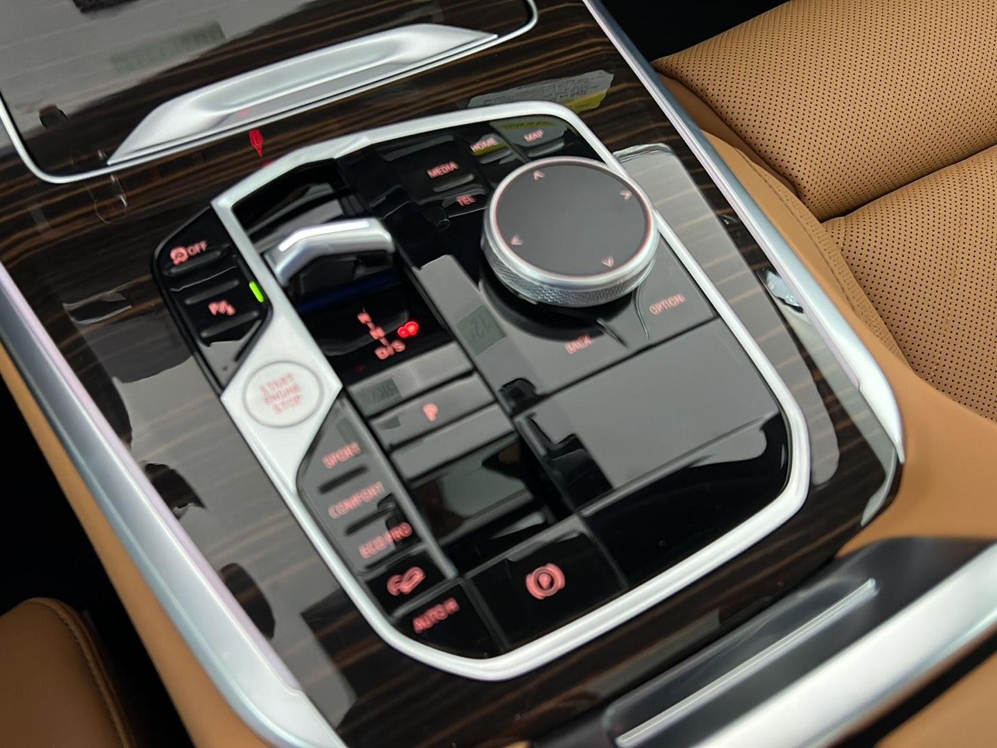 New 2026 Skyscraper Grey Metallic BMW xDrive40i image 25