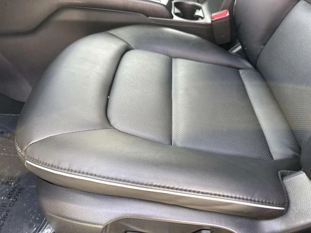 Certified Used 2025 White Mazda 2.5 S Select Package image 24