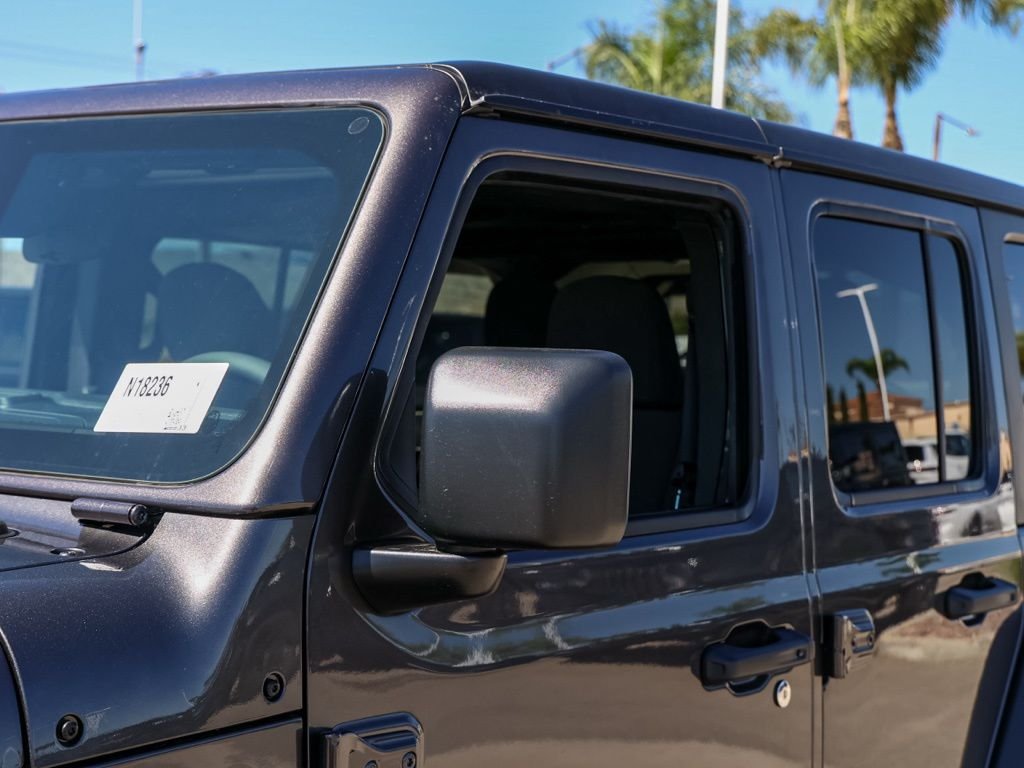 New 2026 Granite Crystal Metallic Clear-Coat Exterior Paint Jeep Sport S image 11