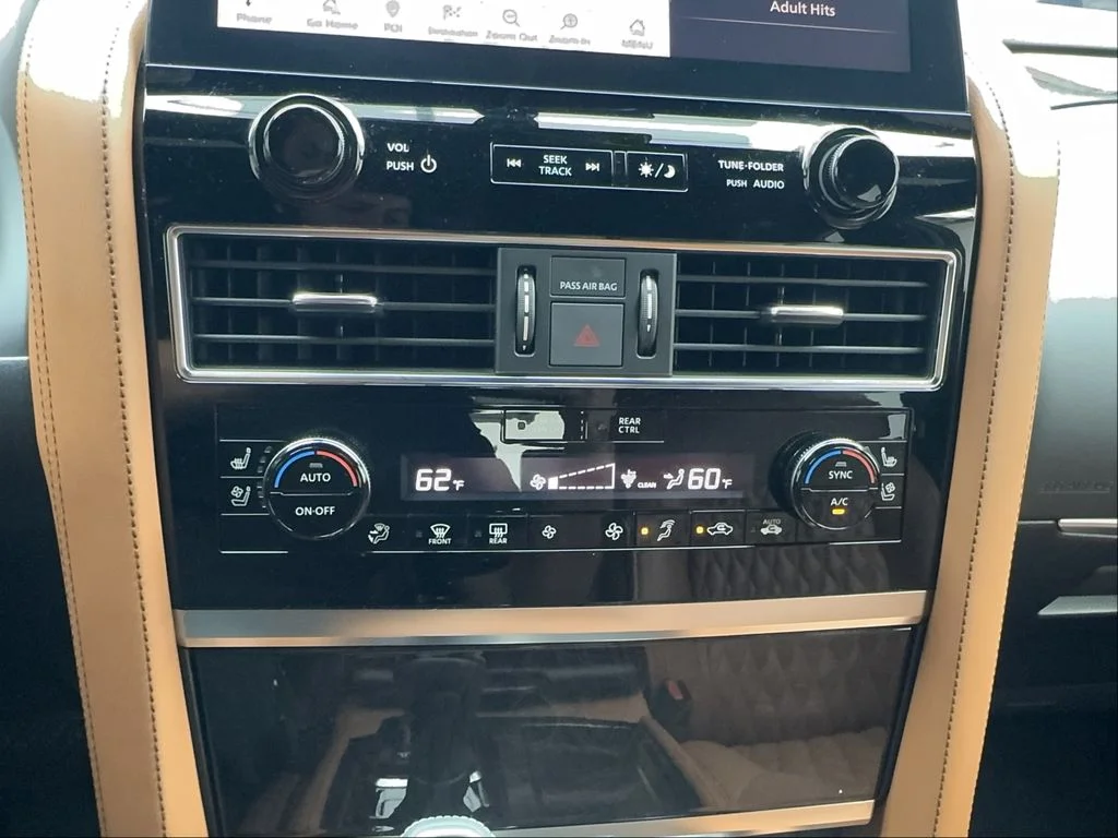 Used 2022 Black INFINITI Sensory image 37