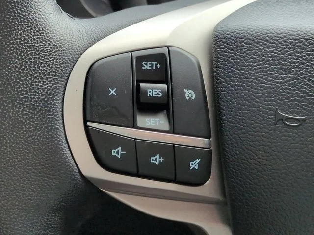 Used 2023 Gray Ford XLT image 24