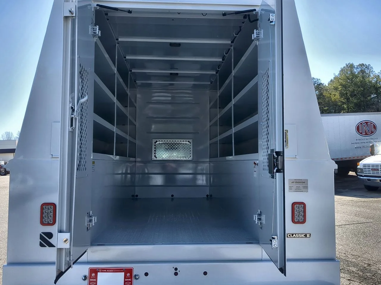 New 2026 Summit White GMC Pro image 23