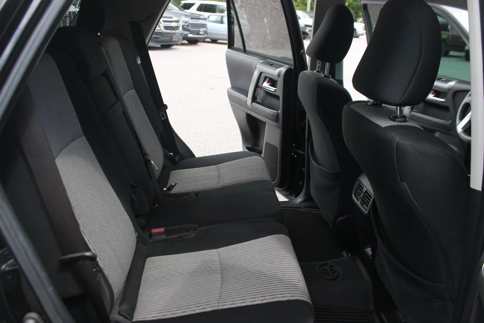Used 2022 Black Toyota SR5 image 37