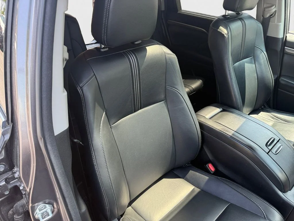 Used 2018 Gray Toyota SE image 27