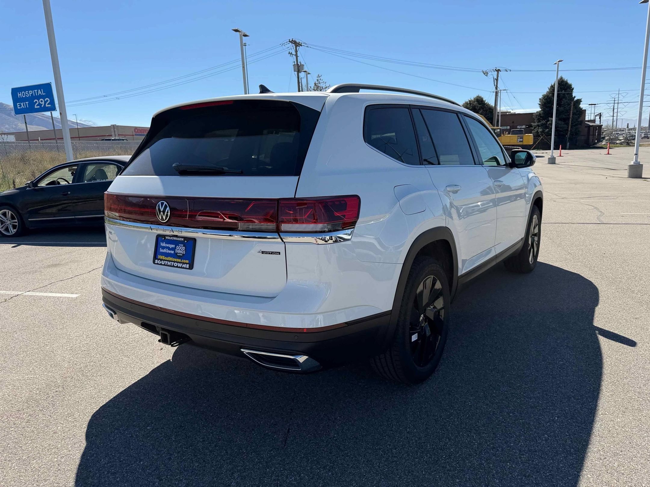 New 2026 Opal White Volkswagen 2.0T SE w/Technology image 8