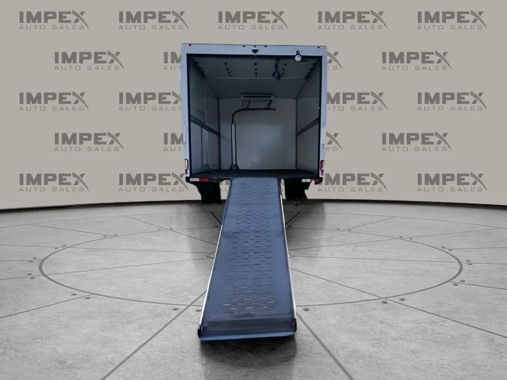 Used 2024 White Chevrolet Thermo King 16 Foot Reefer Box Truck image 33
