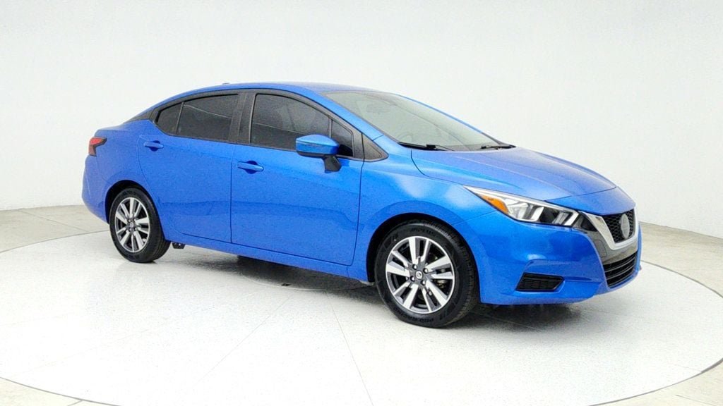 2020 Nissan Versa SV photo 7