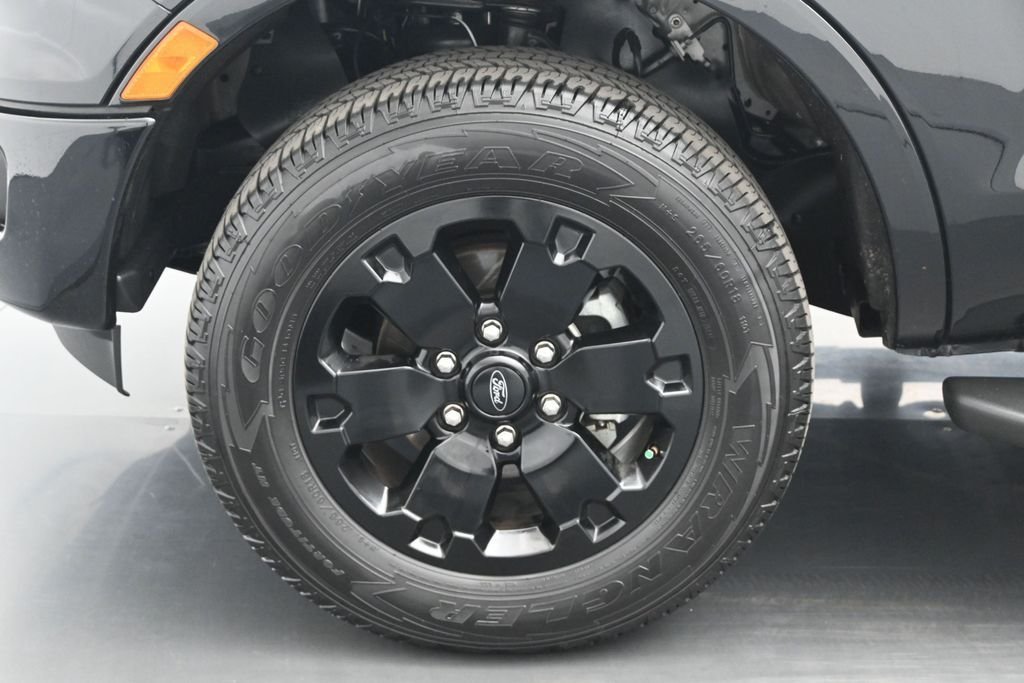 Used 2023 Black Ford XLT image 21