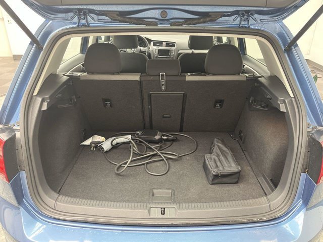Used 2015 Blue Volkswagen Limited Edition image 3
