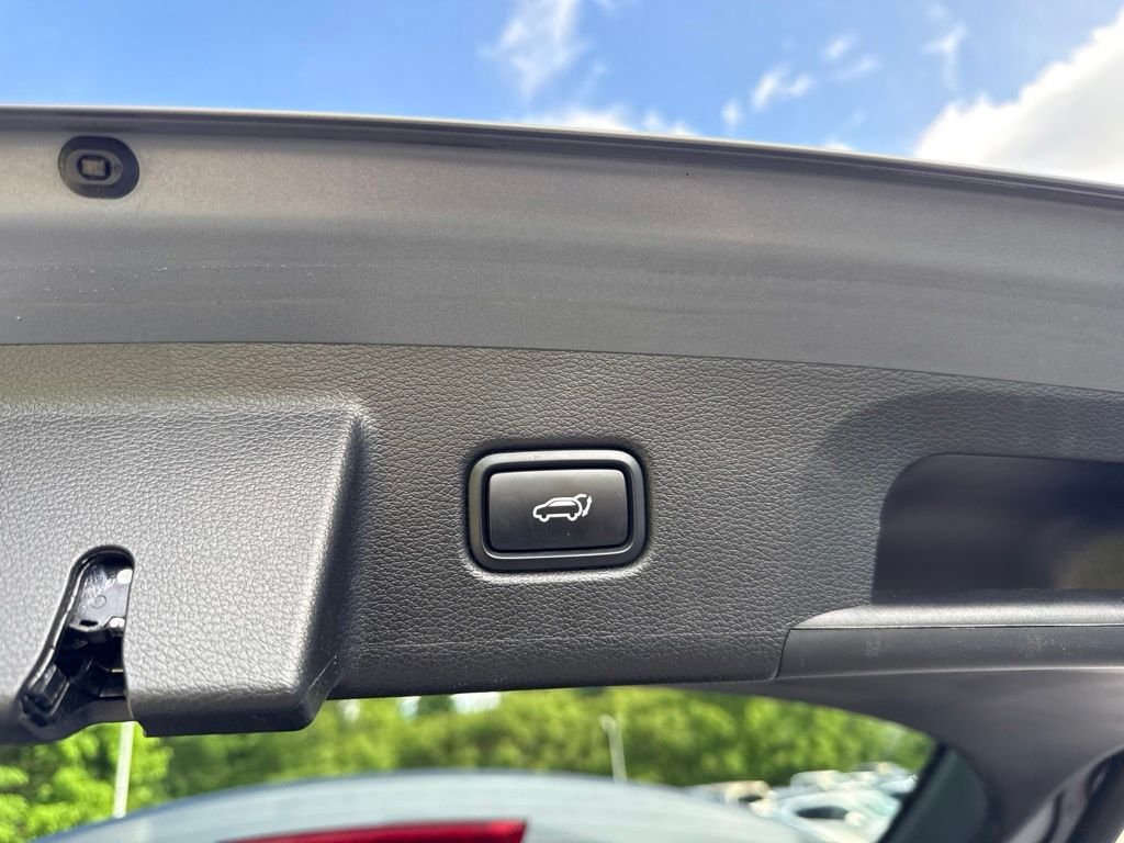 Used 2021 Silver Kia SX image 17