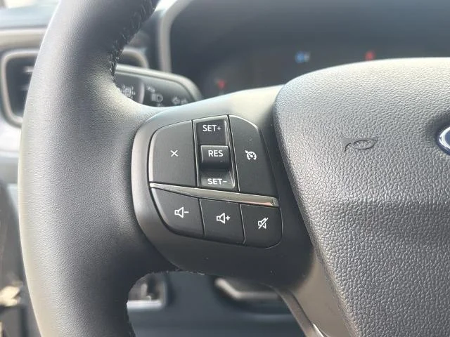 New 2026 Shadow Black Ford XLT image 18