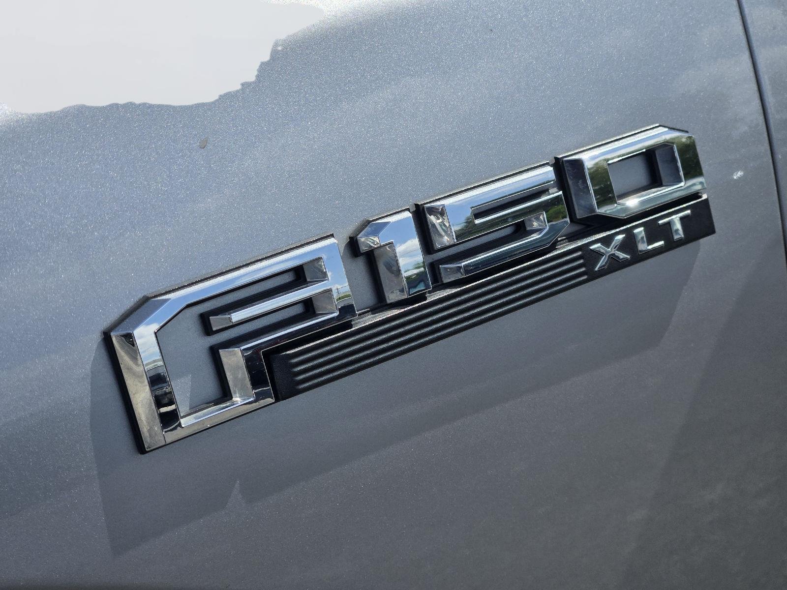 Used 2020 Iconic Silver Ford XLT image 10
