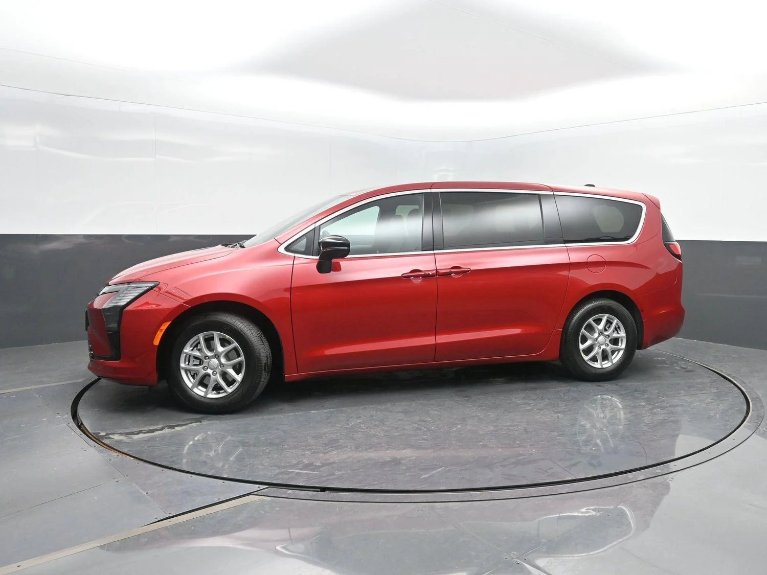 New 2027 Red Hot Pearl-Coat Exterior Paint Chrysler Select image 41