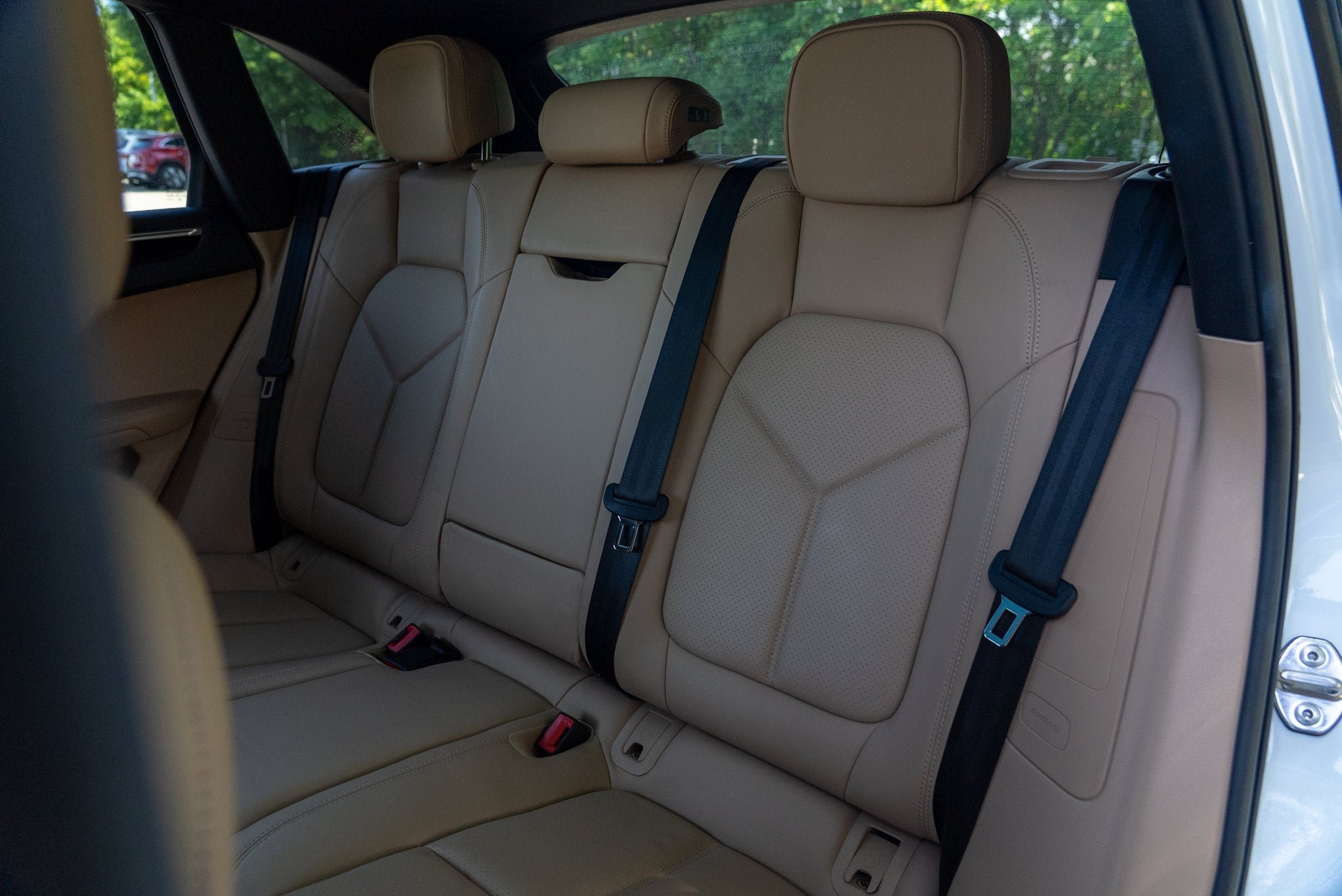 Used 2021 White Porsche  image 40