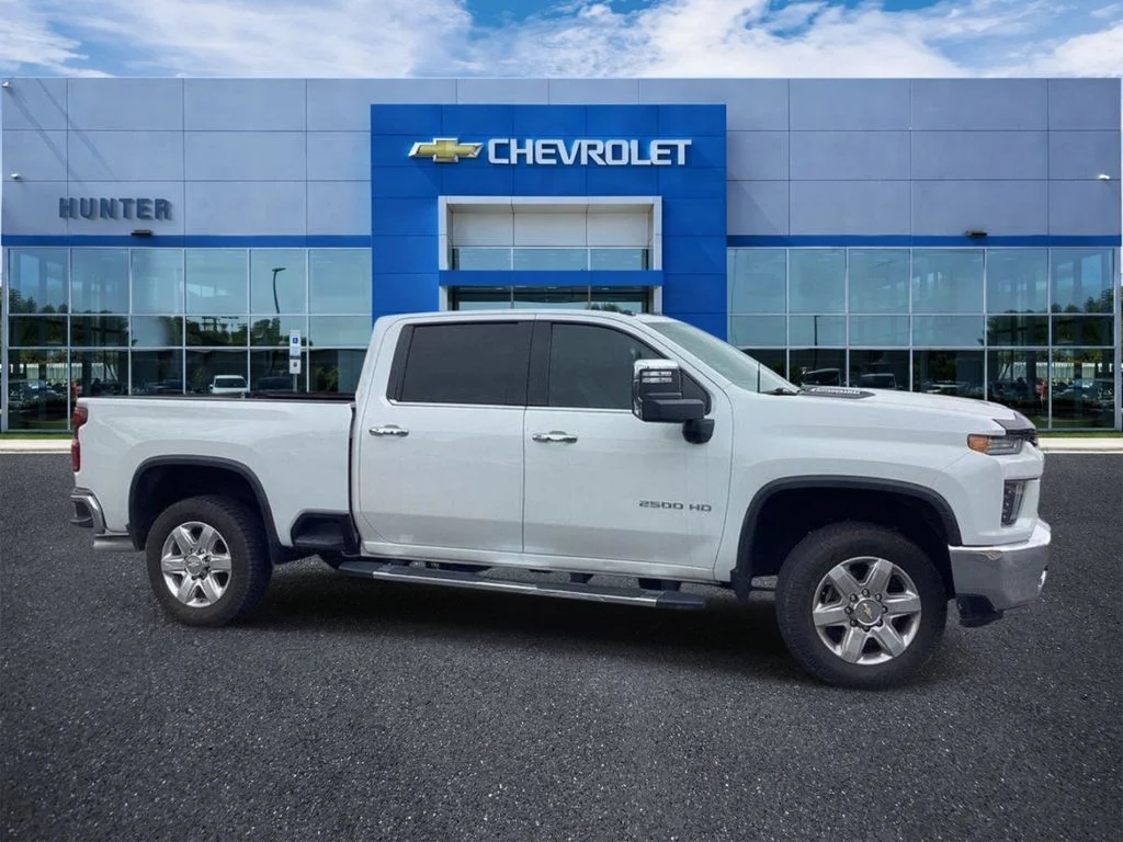 Used 2021 Iridescent Pearl Tricoat Chevrolet LTZ image 5