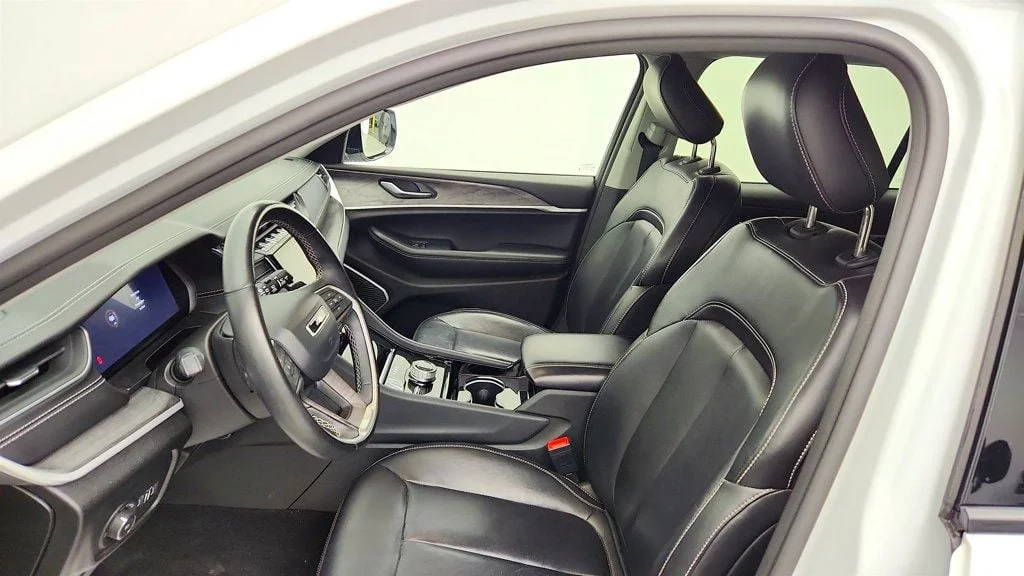 Used 2022 Bright White Clearcoat Jeep Limited 4x4 w/ Panoramic Roof, Navigation & 20