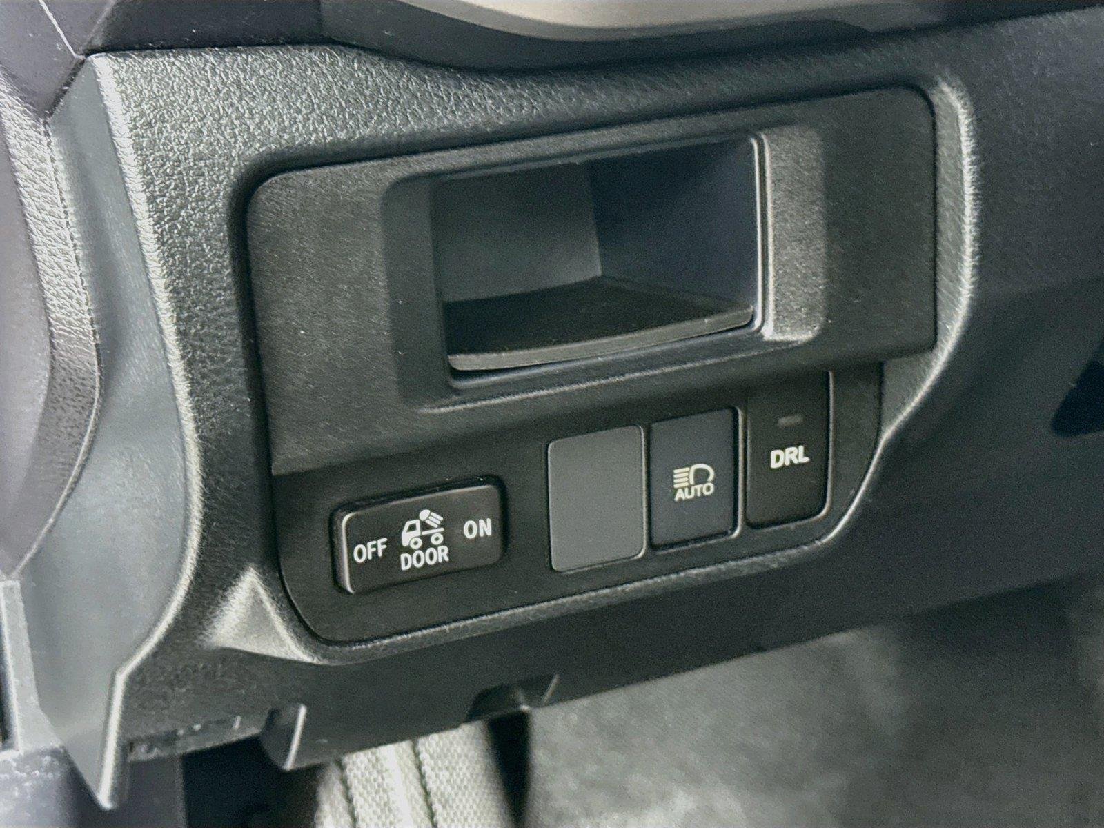 Used 2019 Cement Toyota SR5 image 14