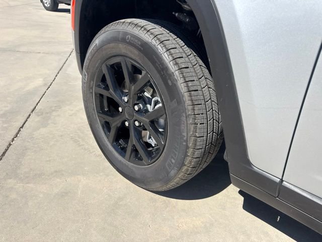 2026 Jeep Grand Cherokee Laredo - Photo 8