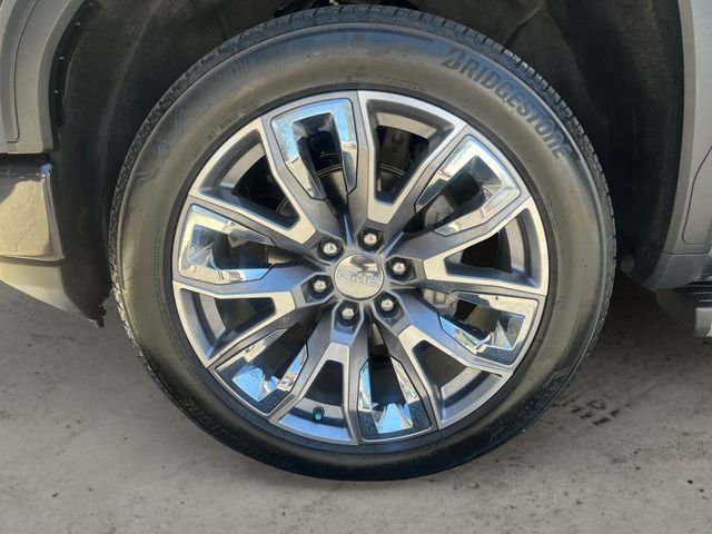 Used 2024 Silver GMC Denali image 9
