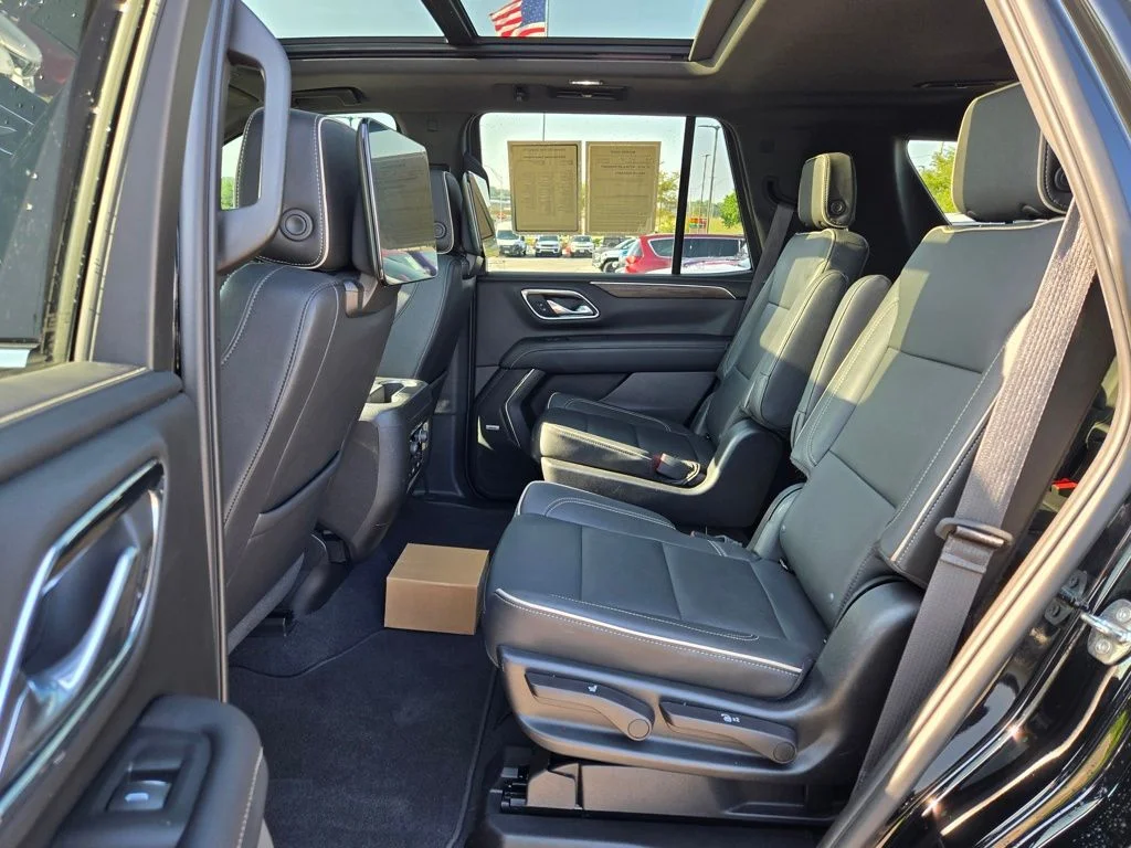 Used 2023 Black Chevrolet Premier image 30