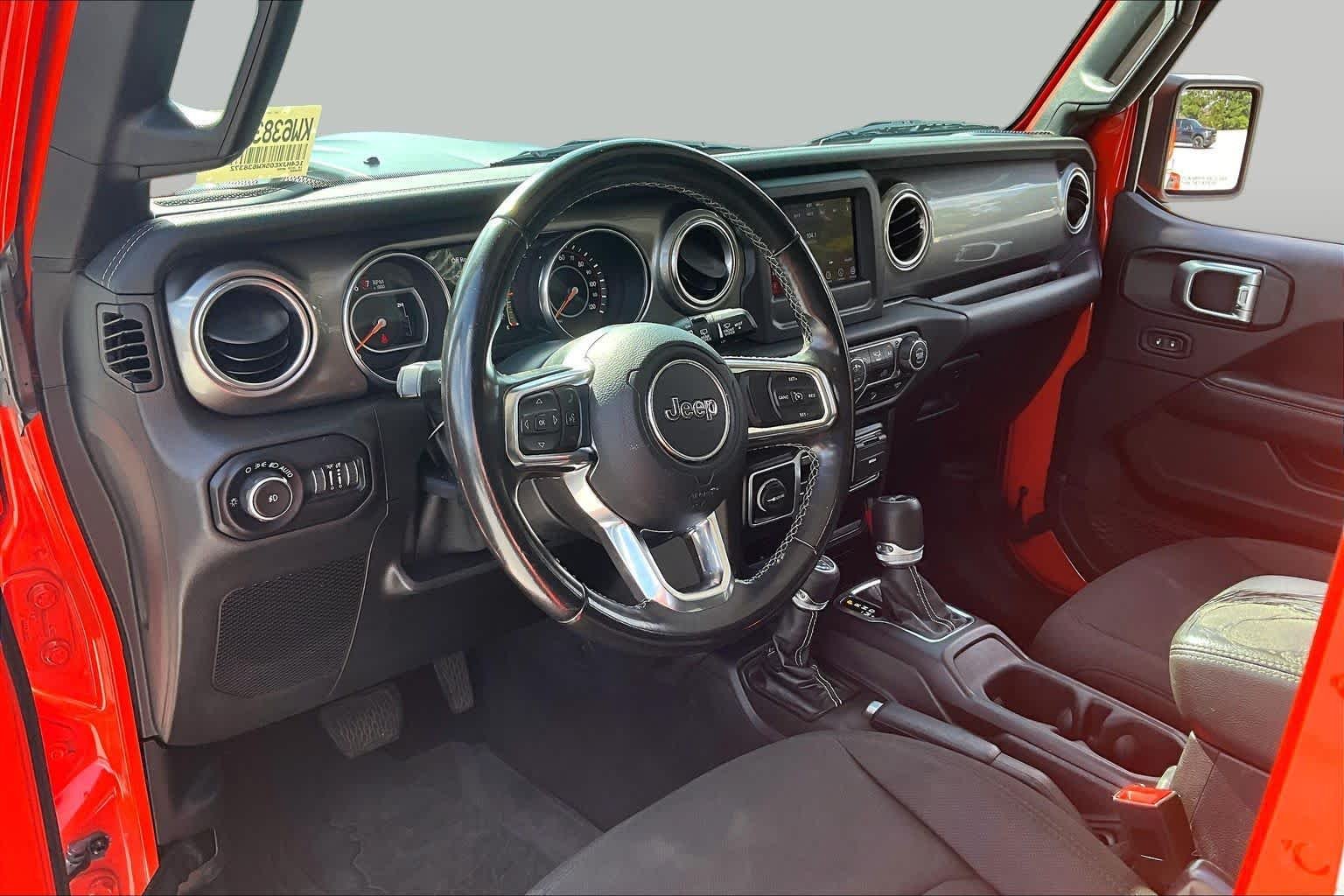 Used 2019 Punkn Metallic Clear Coat Jeep Sahara image 17