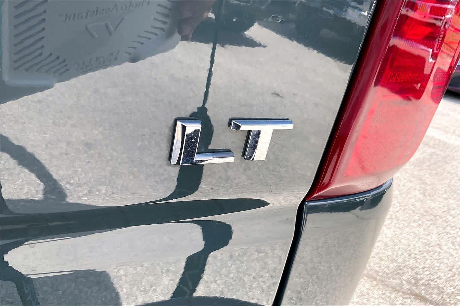 Used 2025 Cypress Gray Chevrolet LT image 9