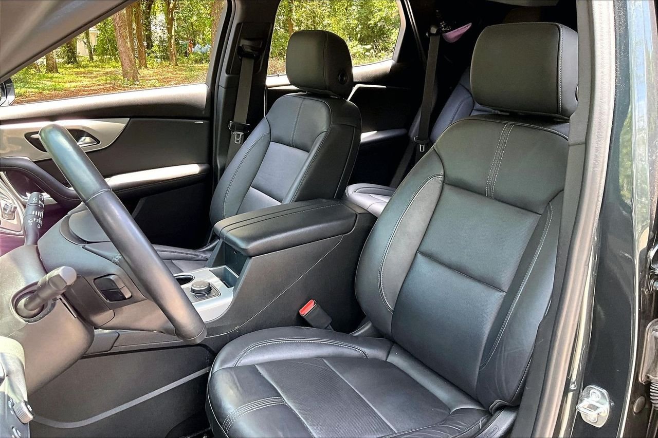 Used 2020 Gray Chevrolet LT image 18