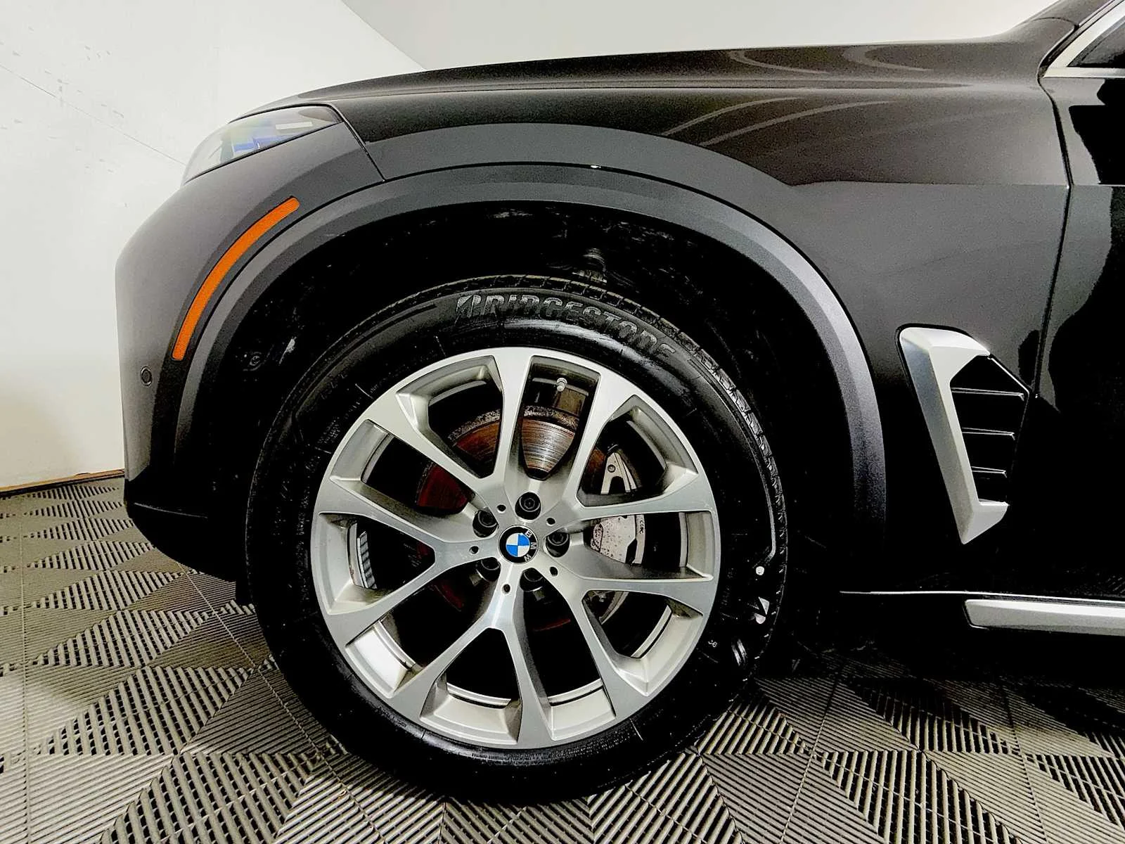 Certified Used 2024 Black Sapphire Metallic BMW xDrive40i image 8