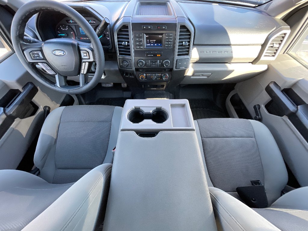 Used 2018 Oxford White Ford XL image 3
