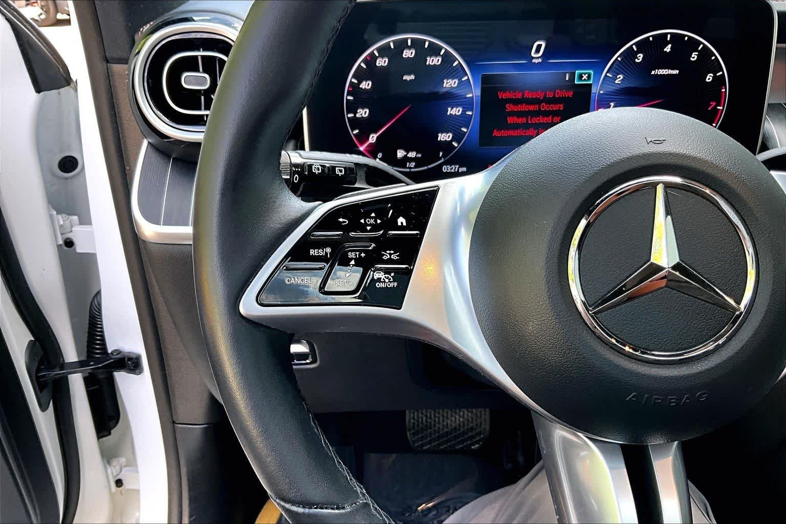 Used 2023 Polar White Mercedes-Benz GLC 300 image 23