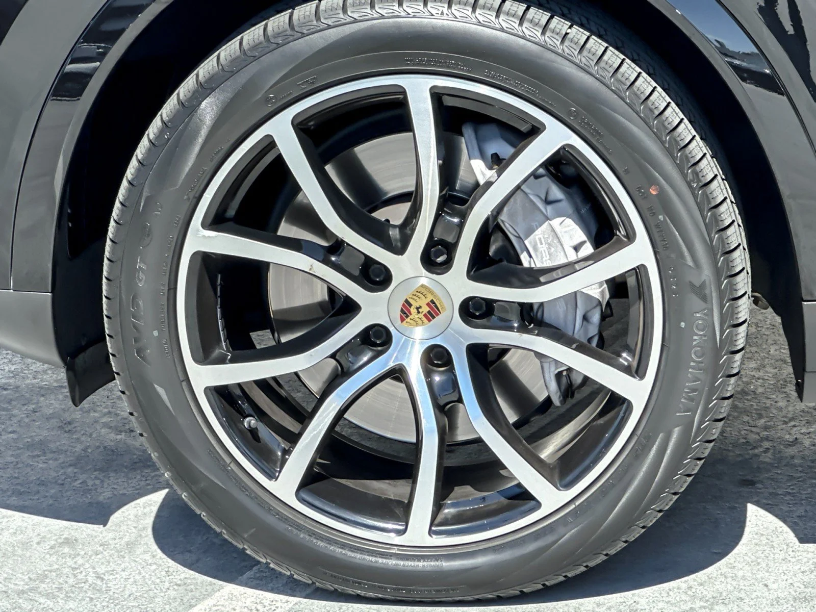 Used 2023 Black Porsche Platinum Edition image 26