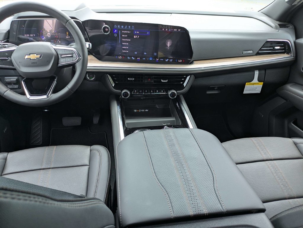 New 2026 Black Chevrolet High Country image 17