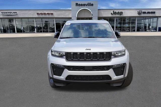 New 2026 Silver Zynith Jeep Limited image 8